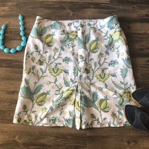 Loft White Floral Patterned A-Lined Skirt size 8